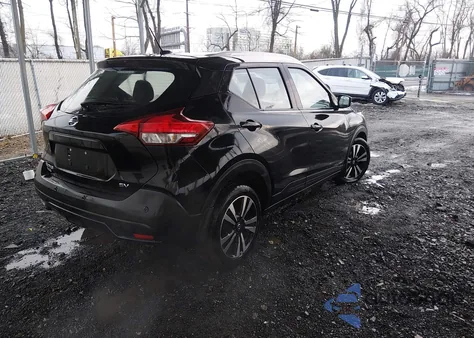 2020 Nissan Kicks Sv Xtronic Cvt z USA, uszkodzony, nr VIN 3N1CP5CV1LL531067